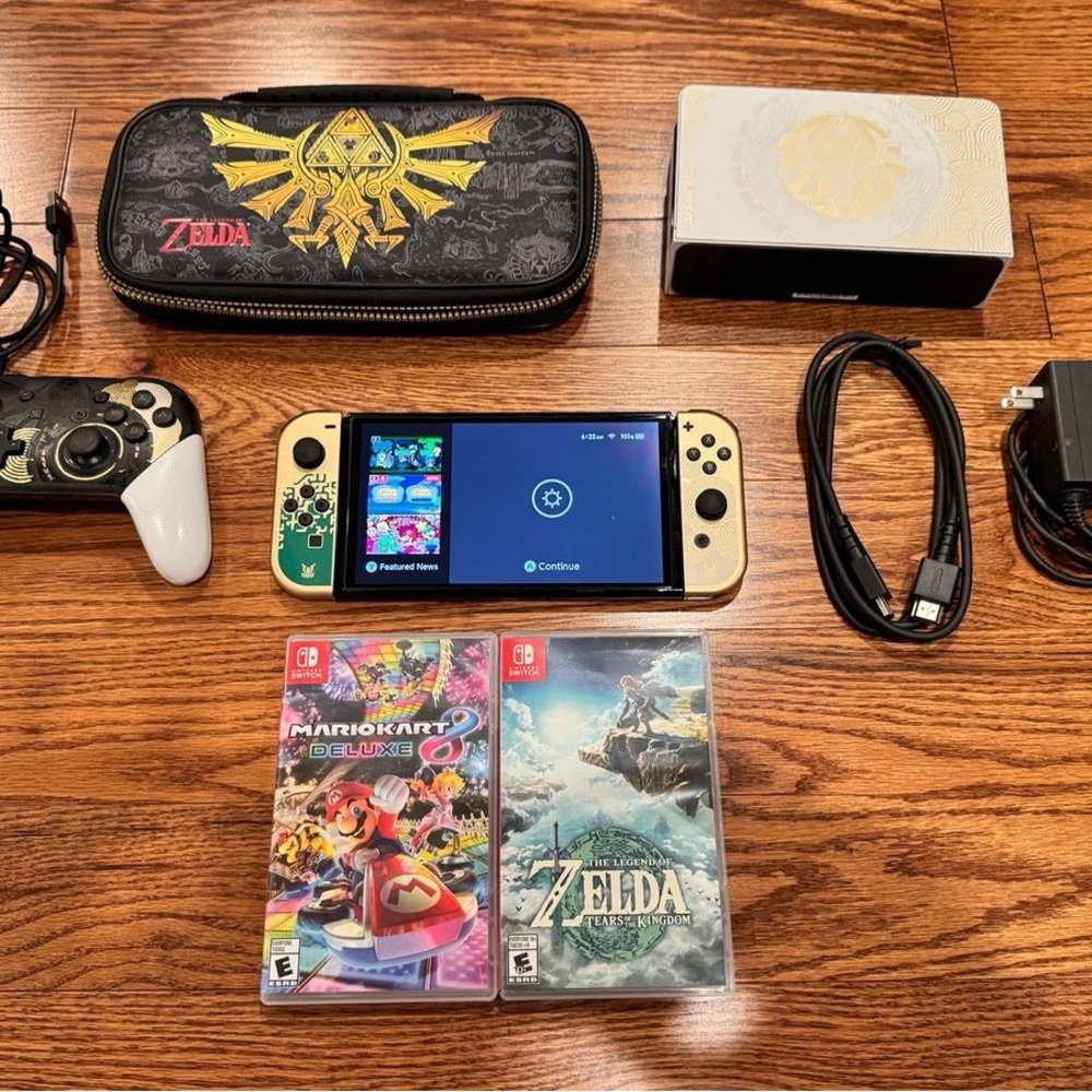 Nintendo SPECIAL EDITION Switch OLED Console - Zelda Tears of the Kingdom Bundle